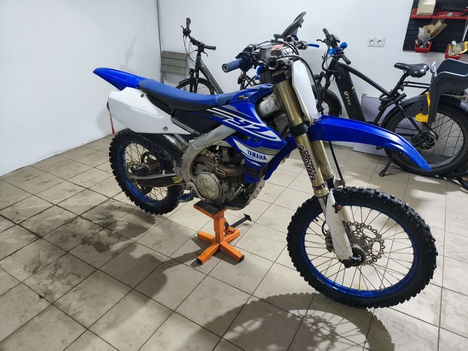 Yamaha YZ450F 2019r super stan
