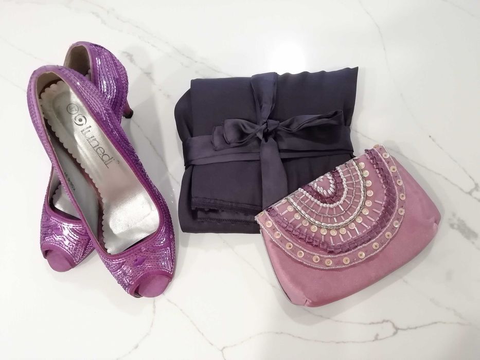 Bolsa de cerimónia lilás