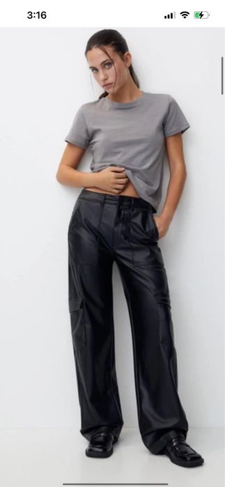 pull&bear шкіряні штани з карманчиками
