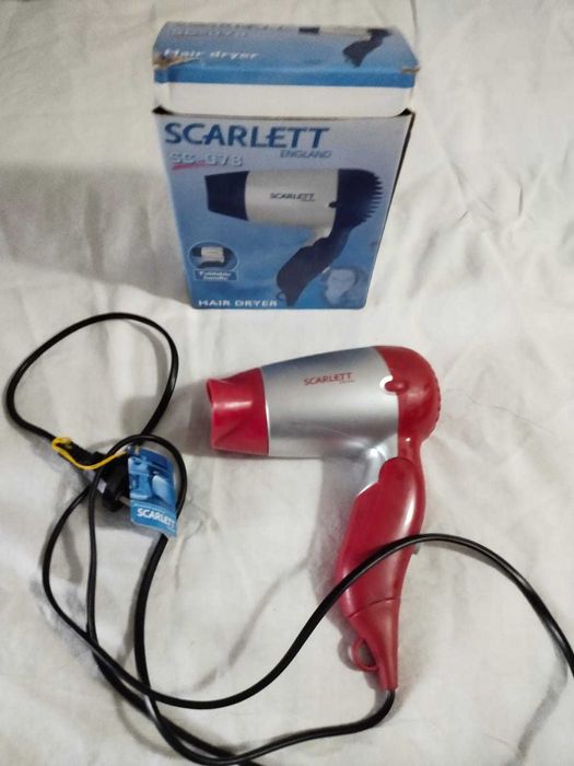 фен Scarlett зручний компактний
