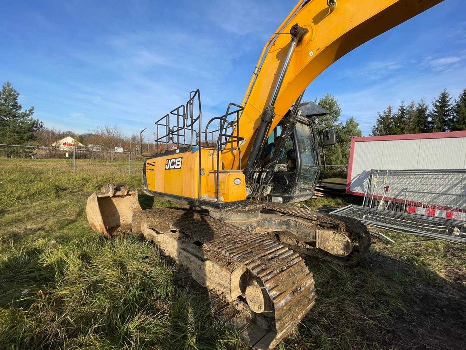 Екскаватор JCB JS220LC