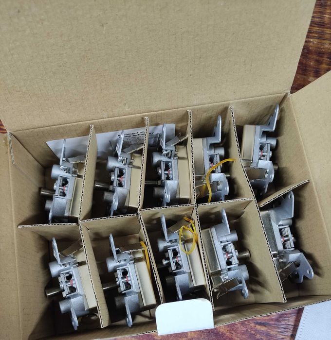 Schwaiger DD16 RDS816 gniazdo antenowe zestaw 10sztuk