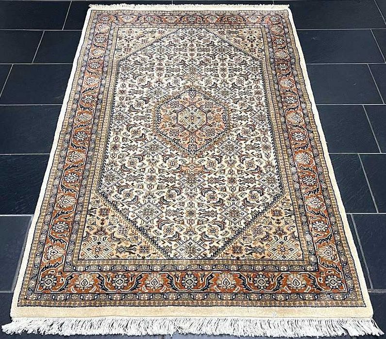 Tapete Persa BIDJAR original, elaborado à mão com lã sobre algodão, 185 cm x 120 cm