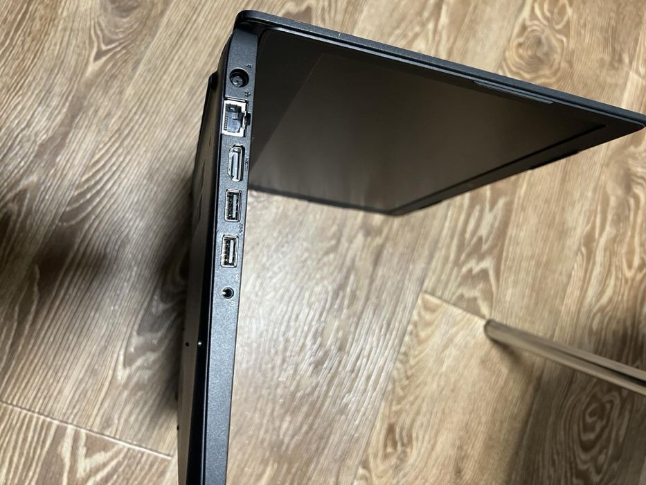 Dell Latitude 3480 i5 / 8GB / SSD  m2 128GB