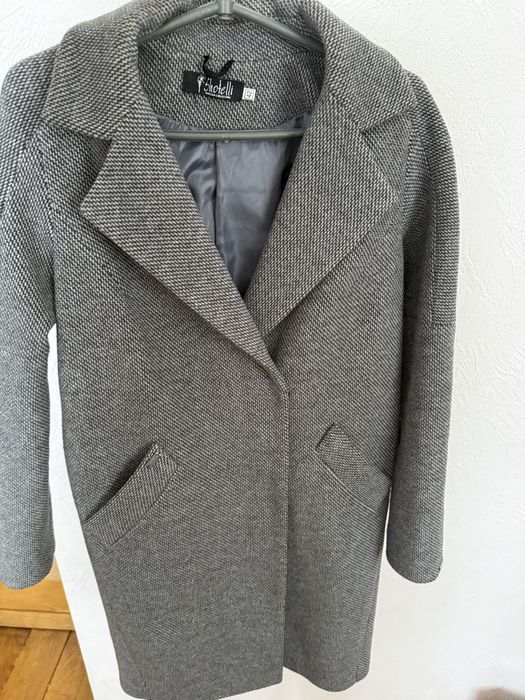 Пальто жіноче