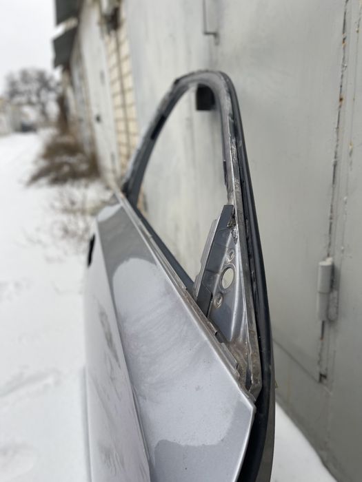 Правая передная дверь Бмв е60