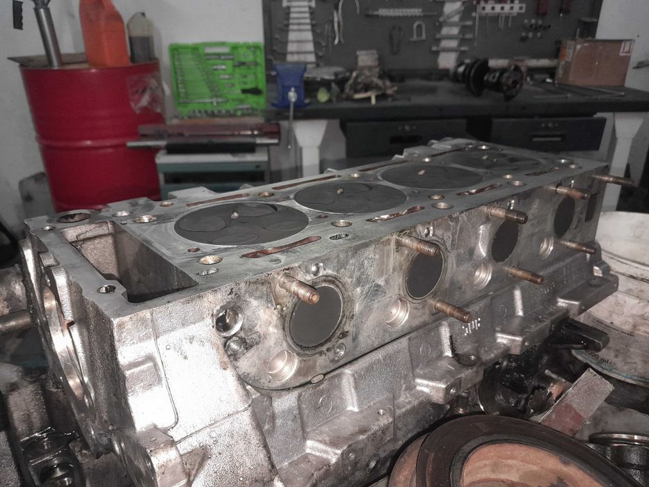 Cabeça de motor  mercedes 2..2 cdi