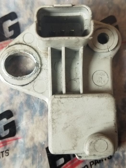 Датчик двигуна  1.6 hdi