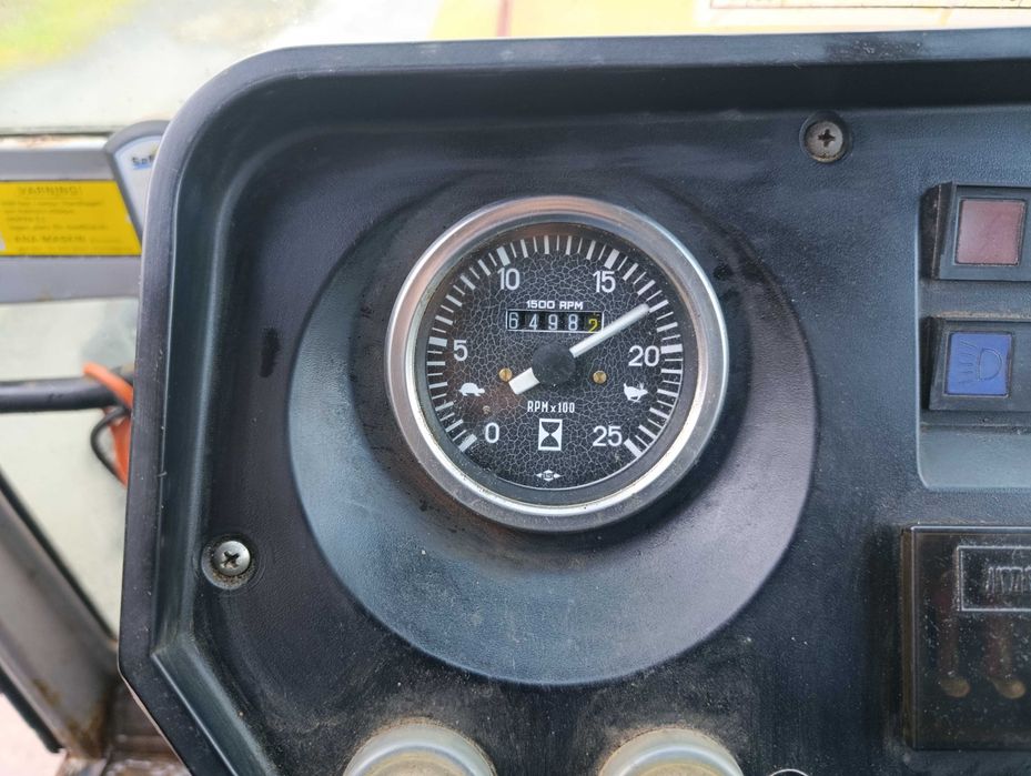 Ciągnik MASSEY FERGUSON 699 Traktor 129 KM