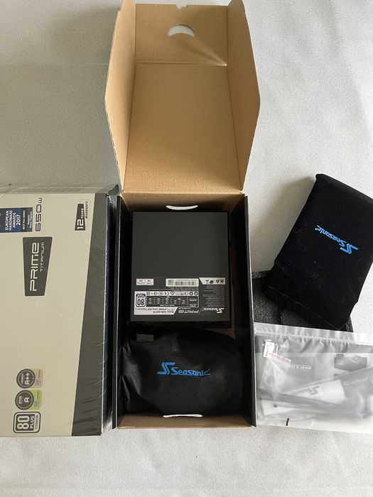 Fonte de Alimentaçao Seasonic PRIME Ultra 650w  Titanium