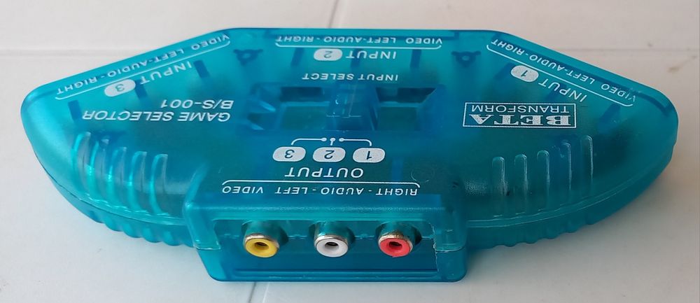 3 Input - 1 Output System Output Selector Device64171721847811122