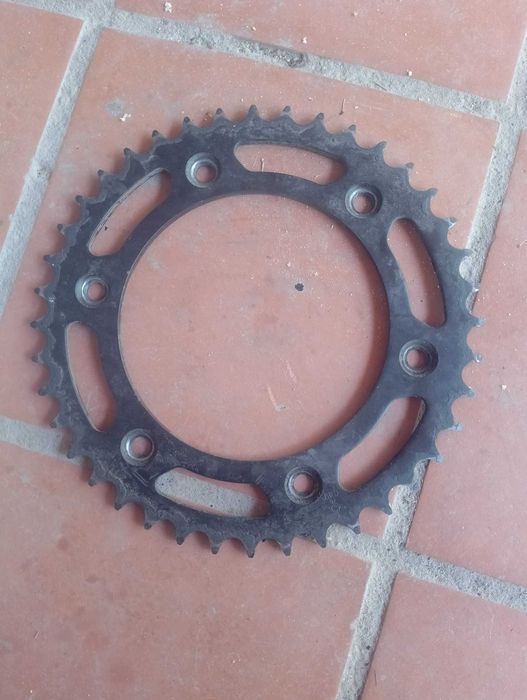 Cremalheira moto 40 dentes impecável