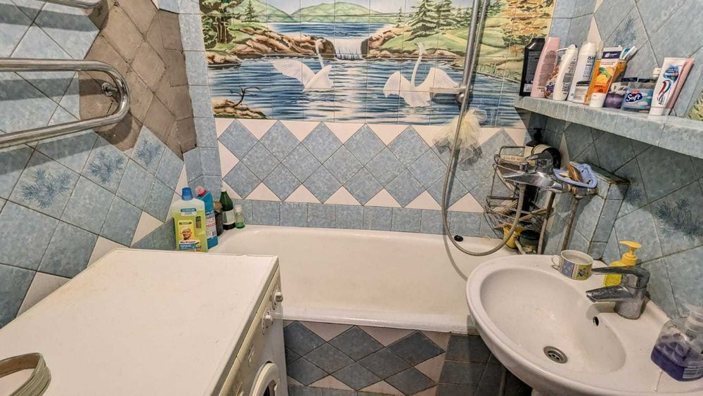 вул. Львівська 57, поруч Верховинна, Котельникова, М "Житомирська"