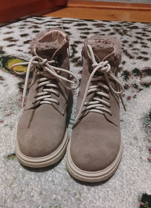Зимові черевики 40 розмір