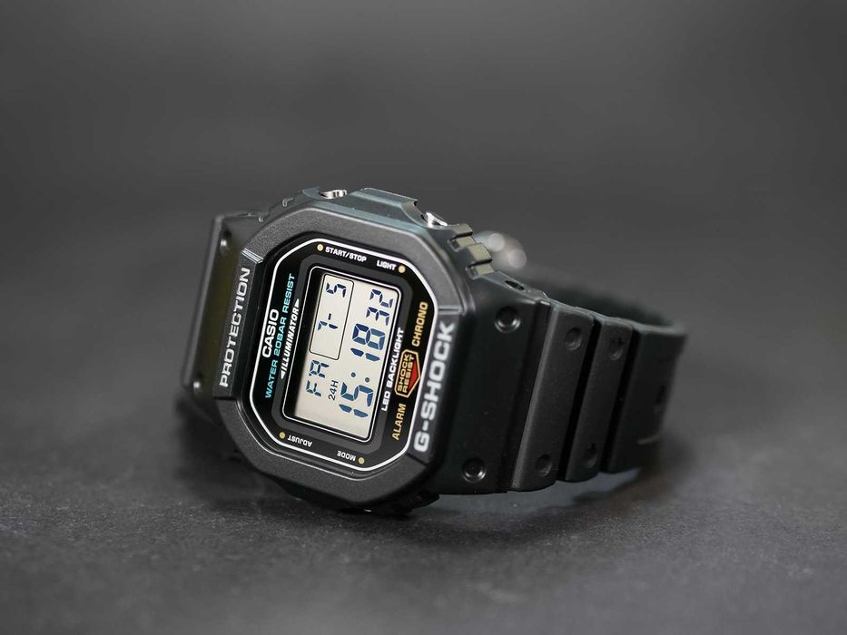 Casio DW-5600UE-1 с LED новым модулем. 100% оригинал