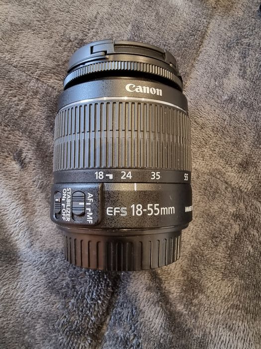Máquina fotográfica Canon 1300d64550587357314123