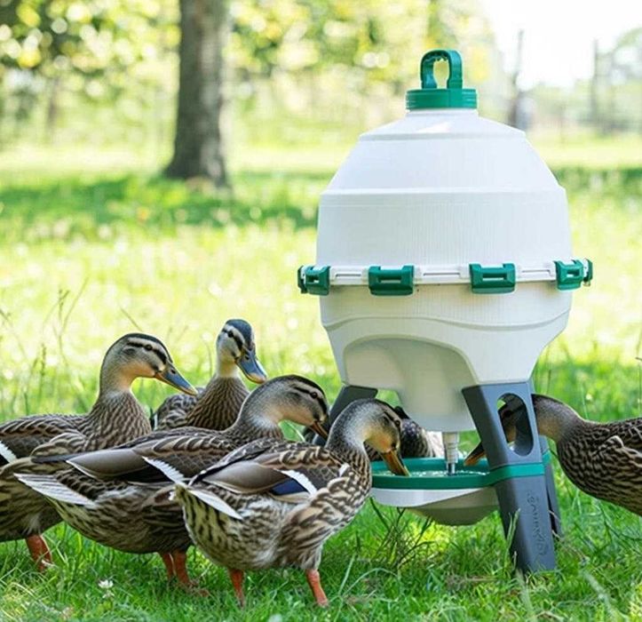 Poidło dla kur syfonowe na nóżkach zasobnik 25 l OPTIMUS