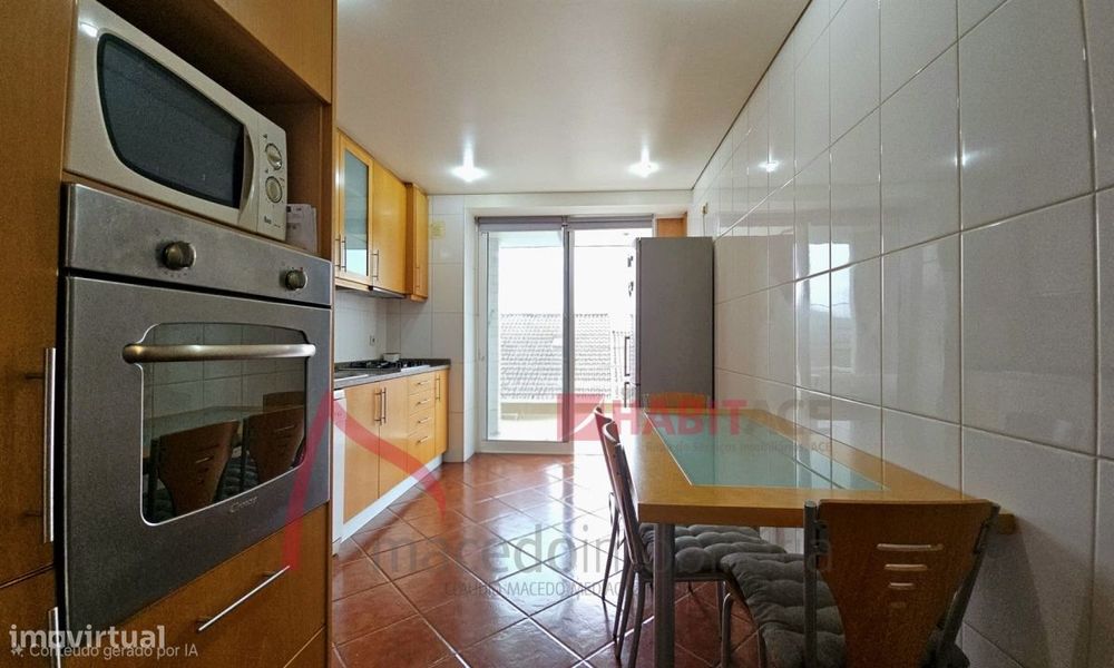 Apartamento T3 com 2 frentes e varandas em Ferreiros – Braga  O Seu Ap