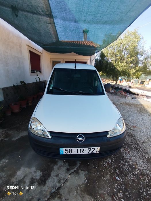 Carrinha Opel combo