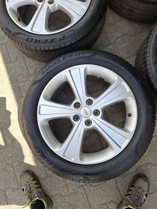 CHEVROLET OPEL 5x115 opony letnie PIRELLI 235/50/19