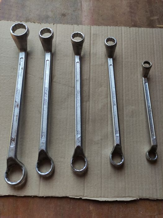 Ключи гаечные, слесарный инструмент