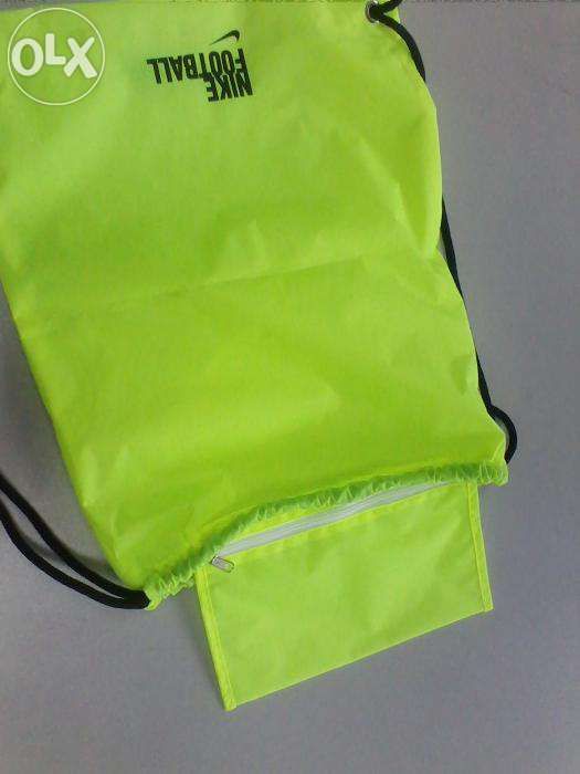 Mala Nike verde TOP - novo e original