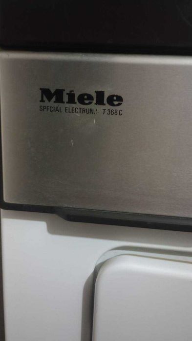 Конденсаційна сушарка MIELE T 368 C