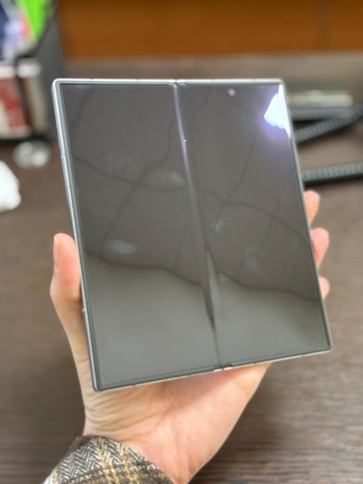 Samsung galaxy z fold 6 12/256 / Samsung galaxy bads 3 pro