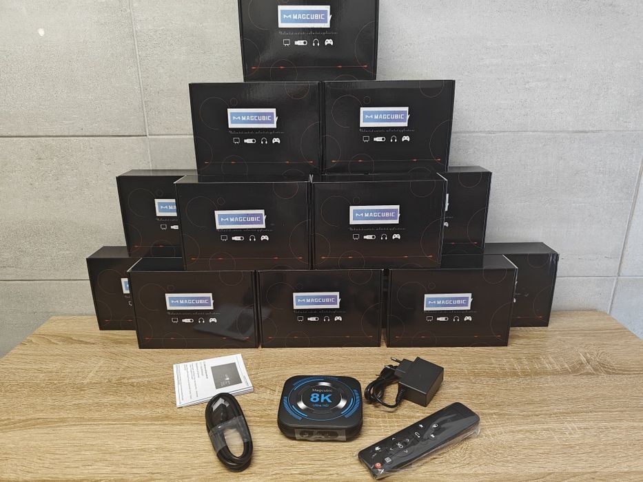 Box Android TV + 4 GB RAM + 64 GB ROM + 8k + WiFi 6 (NOVOS em caixa)