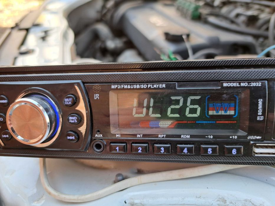 Автомагнітола з USB, AUX та картою пам`яті