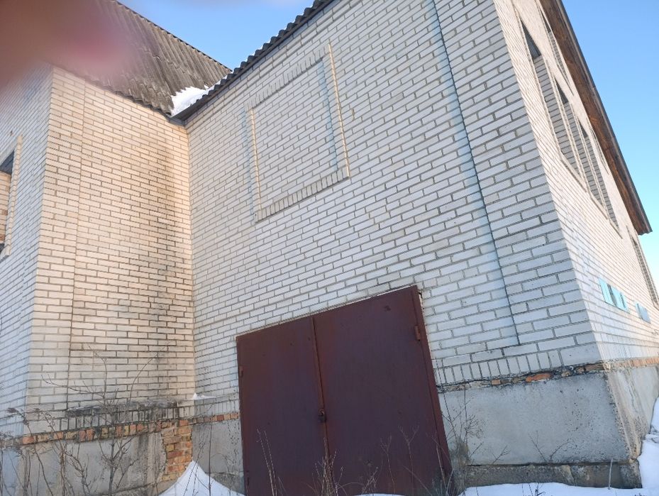 ПРОДАЖ: Капітальний цегляний будинок із ракушняком та цоколем-бомбосховищем
​Адреса: Київська обл., Обухівський р-н (Богуславська ТГ), с. Хохітва, вул