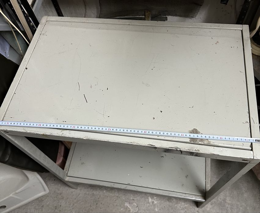 Стол металлический слесарный