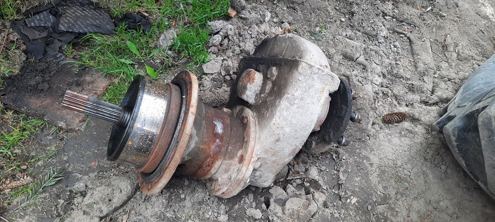 Części ostrówek zwolnica, rozdzielacz