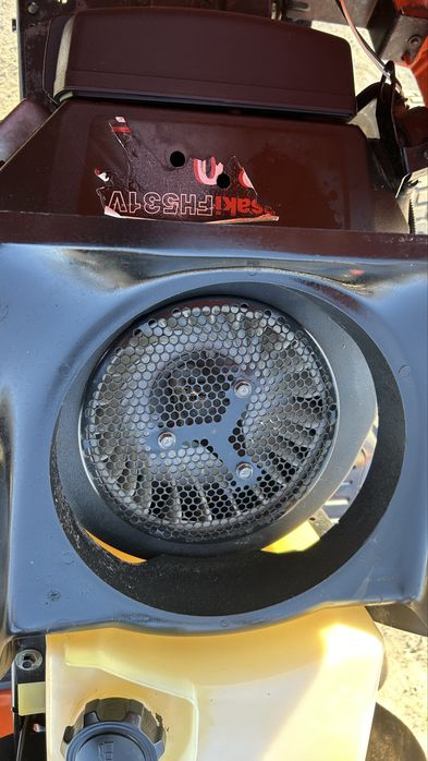 Kosiarka traktorek z koszem