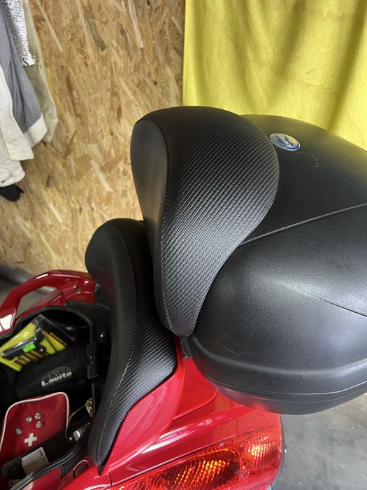 Максі скутер Aprilia Atlantic 500