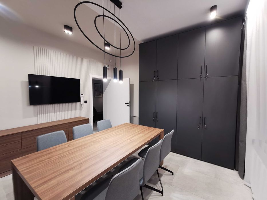 3 pokoje w ścisłym centrum – mieszkanie lub biuro -Jelenia Góra