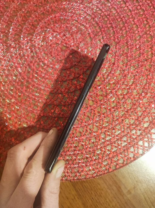 Продам телефон Samsung s9