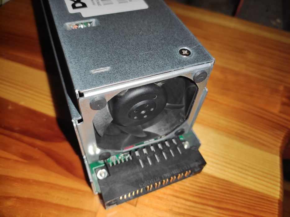 Блок живлення , сервер