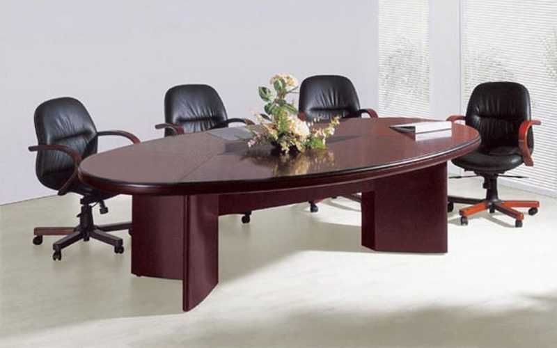 Стол для конференций, переговоров  Дорогая мебель с креслами