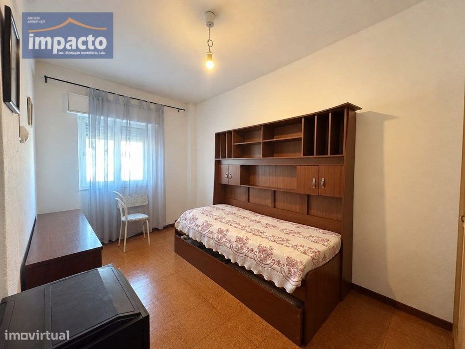 ** RESERVADO** Moradia em Banda, 2 Pisos, Alto do Moinho, Alfragide