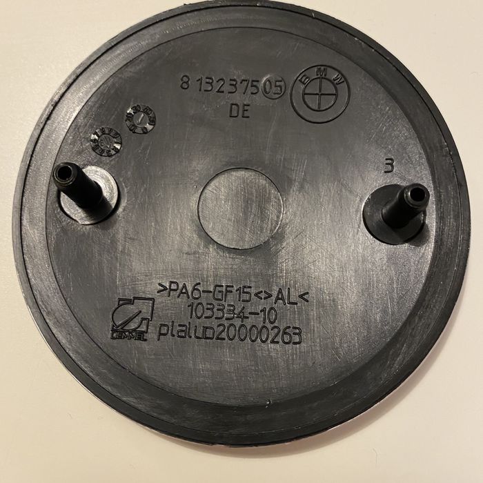 Logo BMW 82mm MASKA KLAPA znaczek emblemat e36 e38 e39 e46 e60 e87 e90