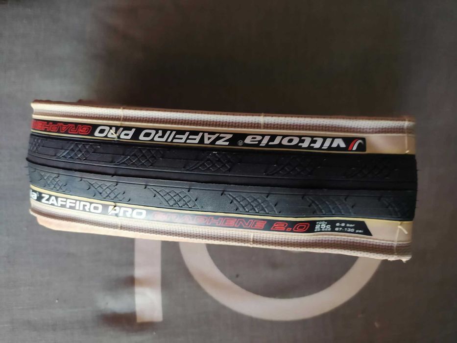 Pneu estrada Vittoria zafiro pro graphene 2.0   700*25  novo