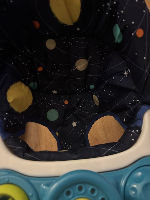 Aranha para bebe nova usou 1 vez apenas . Para bebes de 76cm ate 85cm ,para bebes apartit de 6 messes /12messes