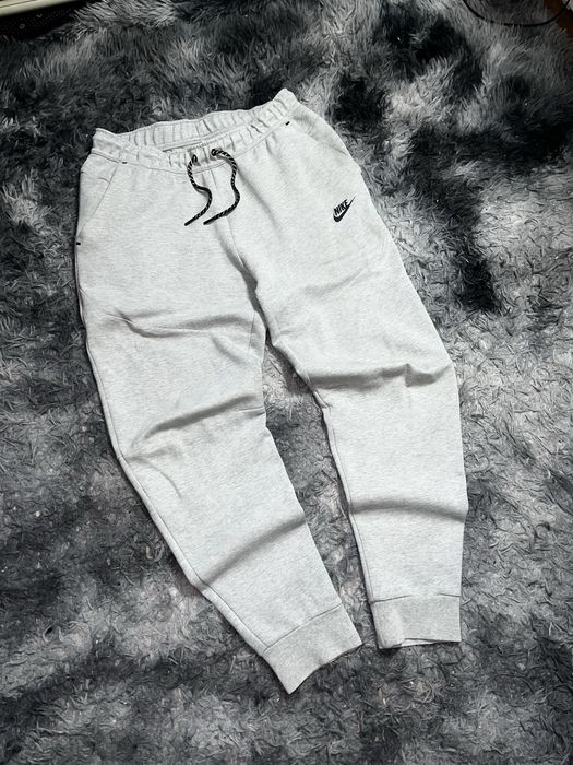 штаны Nike Tech Fleece baggy