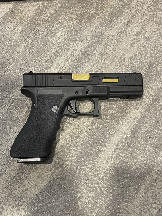 PISTOLA GLOCK 17 GREEN GAS BLOWBACK AIRSOFT