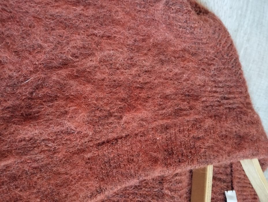 Трендовая коричневая кофта размер с-л