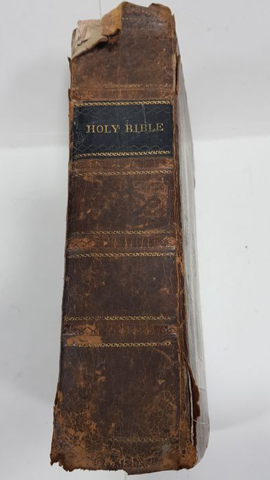 Антикварная книга "HOLY BIBLE" 25/16.5/6.5cm