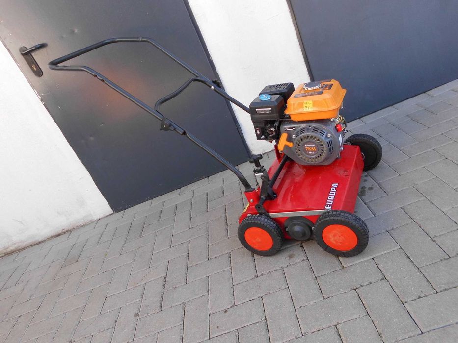 Solidny wertykulator spalinowy 6,5KM