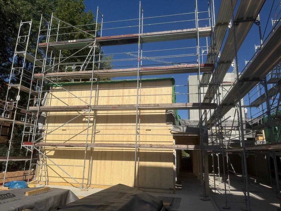 Brygady Dekarzy / Cieśli Konstrukcyjnych – Niemcy | B2B | 33–36 € netto/h
