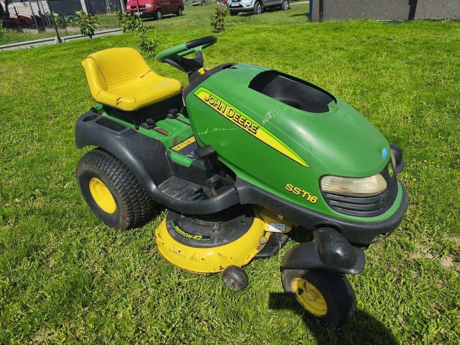 Traktorek kosiarka John Deere sst16 zeroskret dwa cylindry